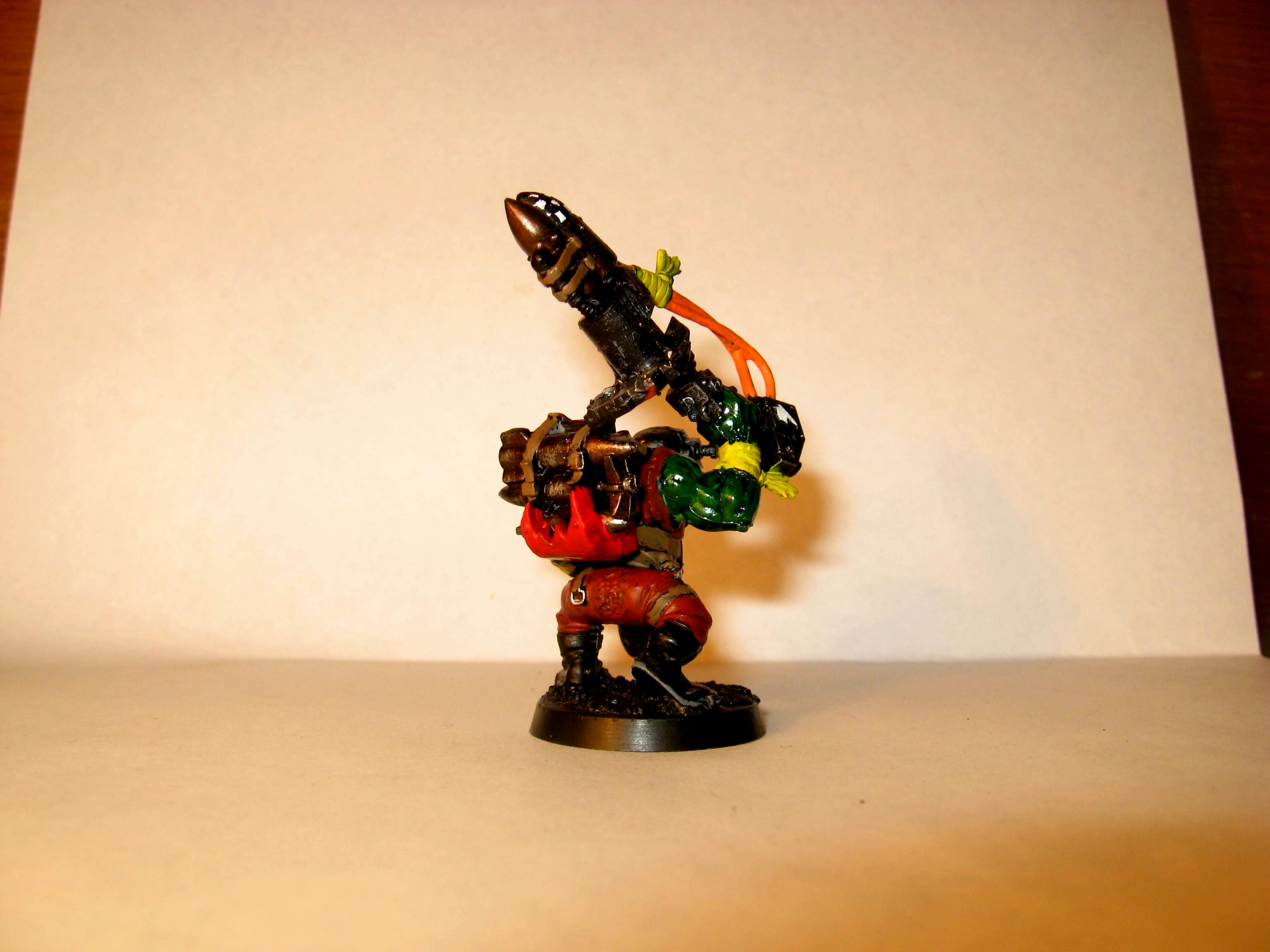 Warhammer 40k Ork Bits – Boyz Nob Con Choppa & Slugga (Modelli Nuovi Stampi)
